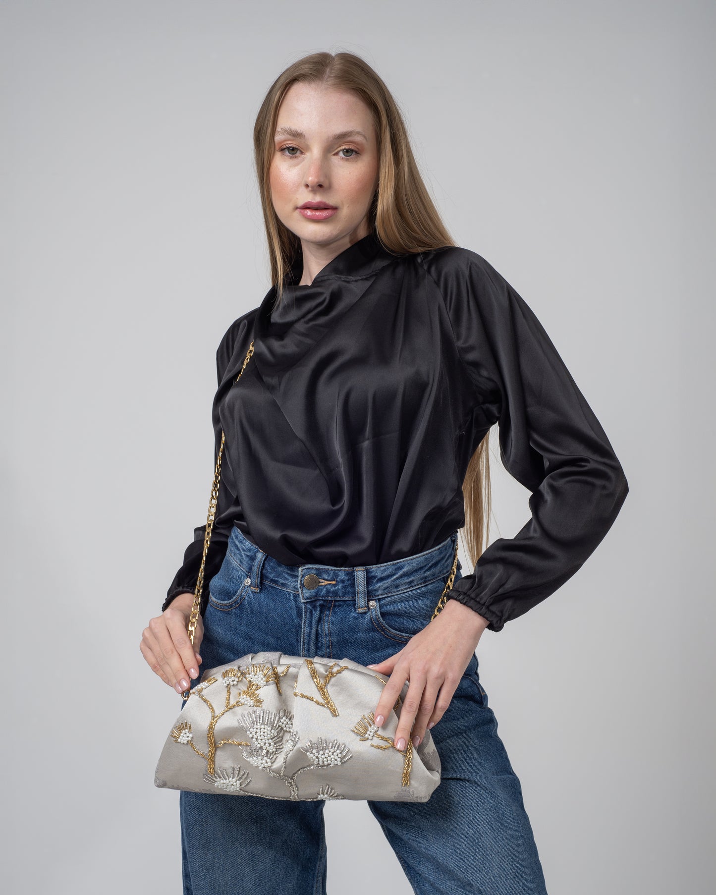 Diamond beige x grey clutch