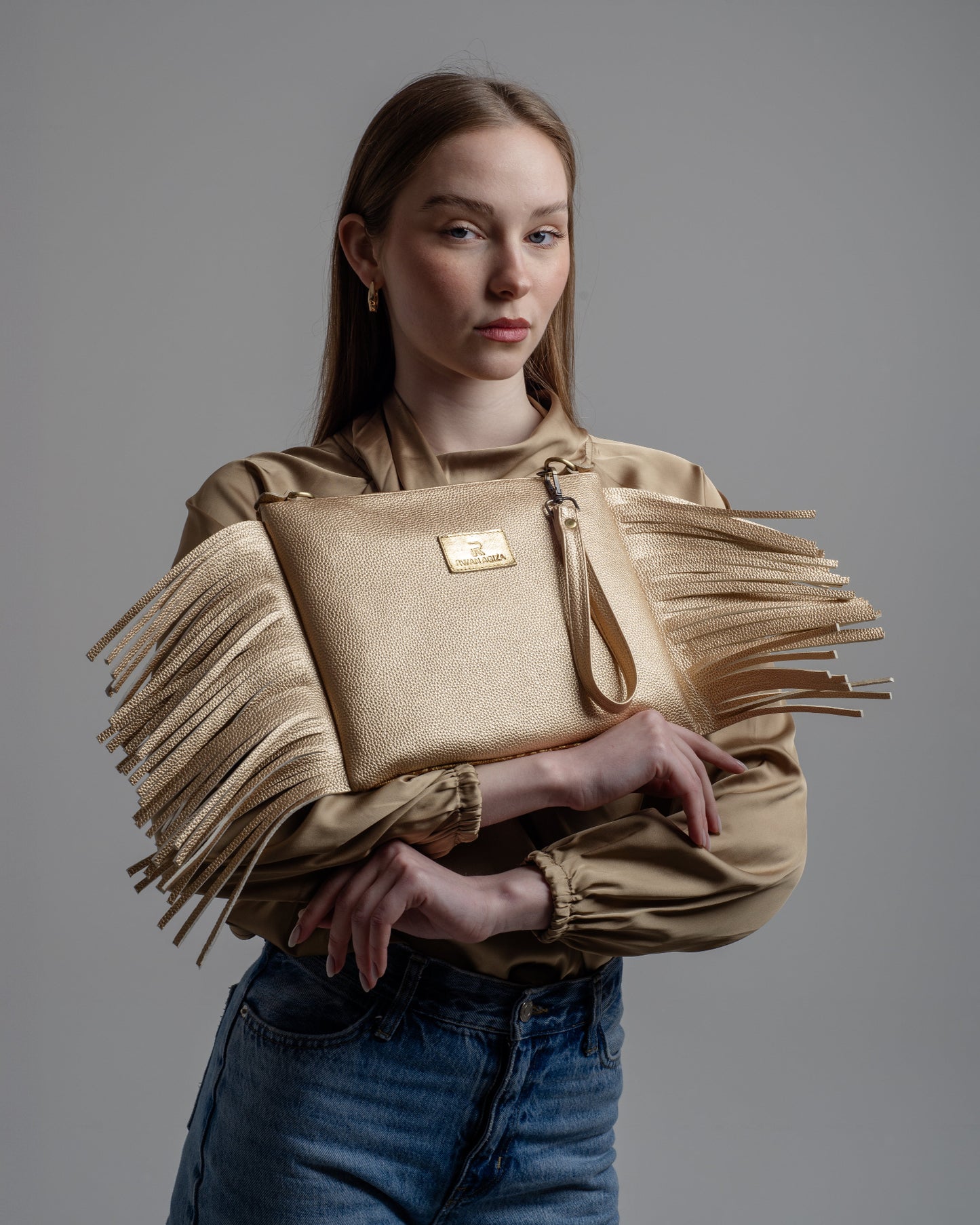Rokaia gold clutch