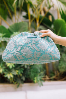 Load image into Gallery viewer, Dollas green x ivory clutch