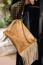 Load image into Gallery viewer, Rokaia gold clutch