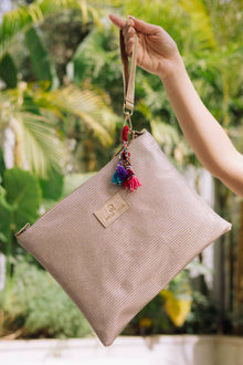 Load image into Gallery viewer, Bling Haya Clutch